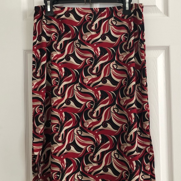 Multi colored skirt set - Picture 2 of 3